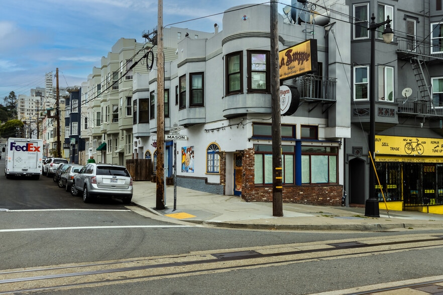 More Photos Of 800 Greenwich St, San Francisco Storefront Retail Residential For Lease