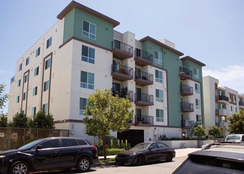 More Photos Of 3518 Chesapeake Ave, Los Angeles Apartments For Sale