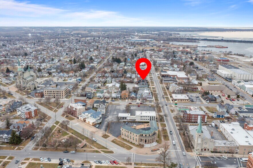 More Photos Of 610 W Washington St, Sandusky Specialty For Sale