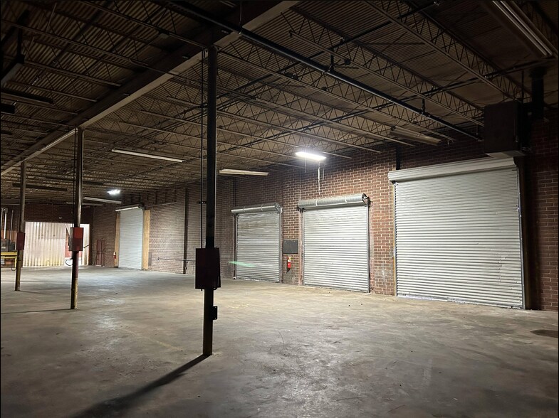 More Photos Of 503 11th Ave, Dalton Manufacturing For Sale