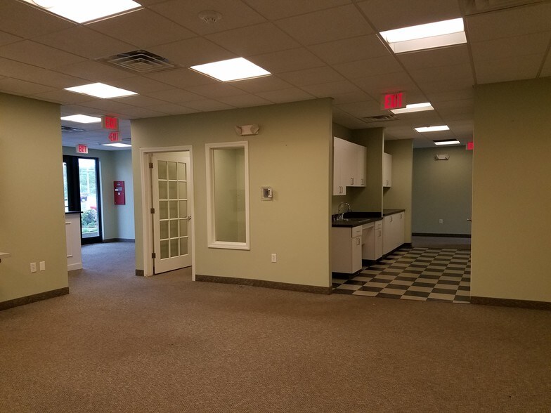 More Photos Of 458 Putnam Pike, Greenville Daycare Center For Lease