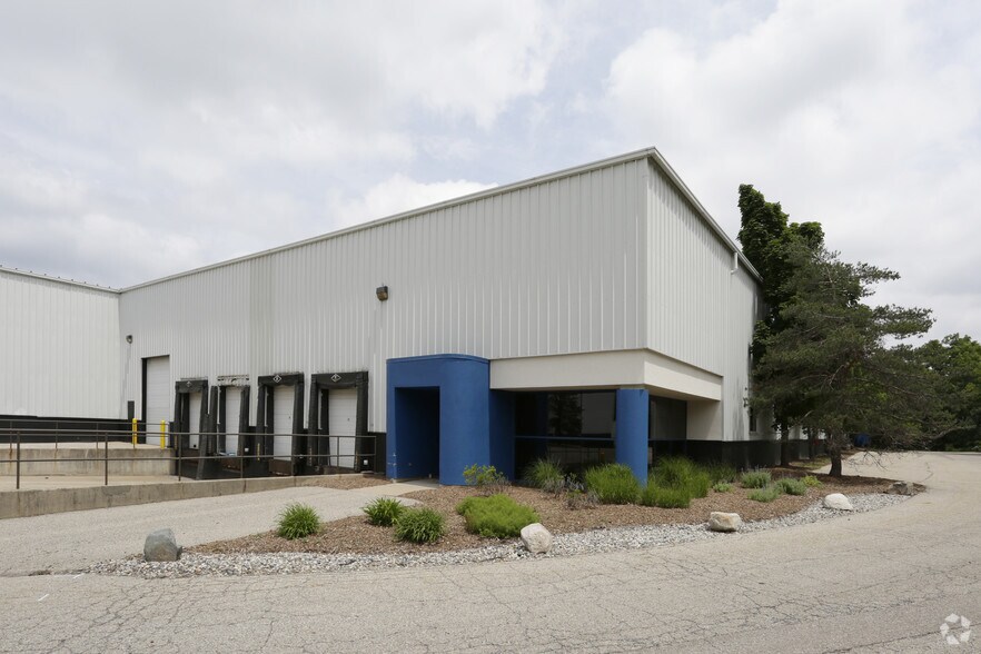 More Photos Of 5738 Eagle Dr SE, Grand Rapids Distribution For Lease