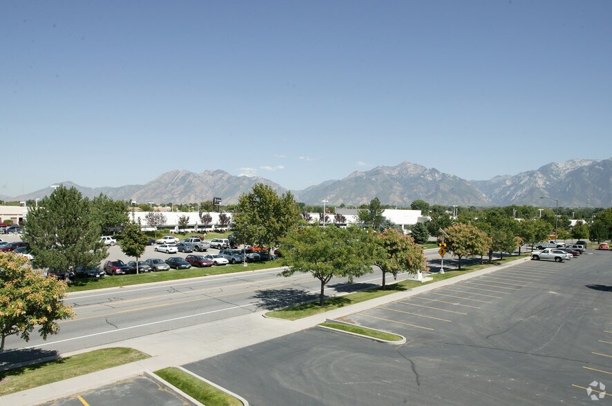 More Photos Of 8475 S Sandy Pky, Sandy Office For Lease