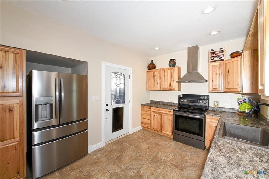 More Photos Of 1440 Business 35 S, New Braunfels, TX 78130, New Braunfels Office Residential For Sale