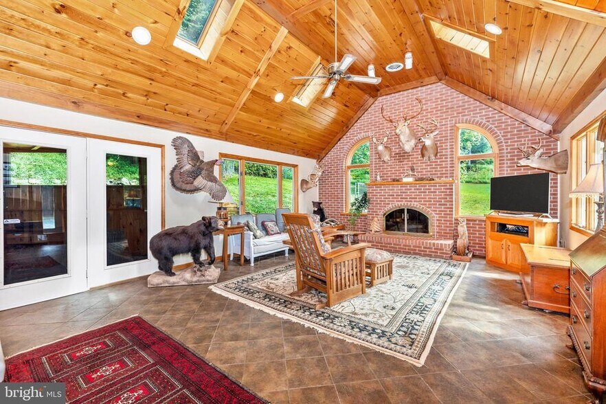 More Photos Of 11915 Cove Rd, Clear Spring Land For Sale