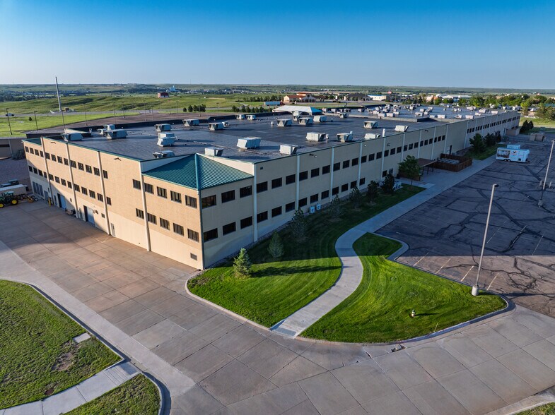 More Photos Of 1 Cabela Dr, Sidney Office For Lease