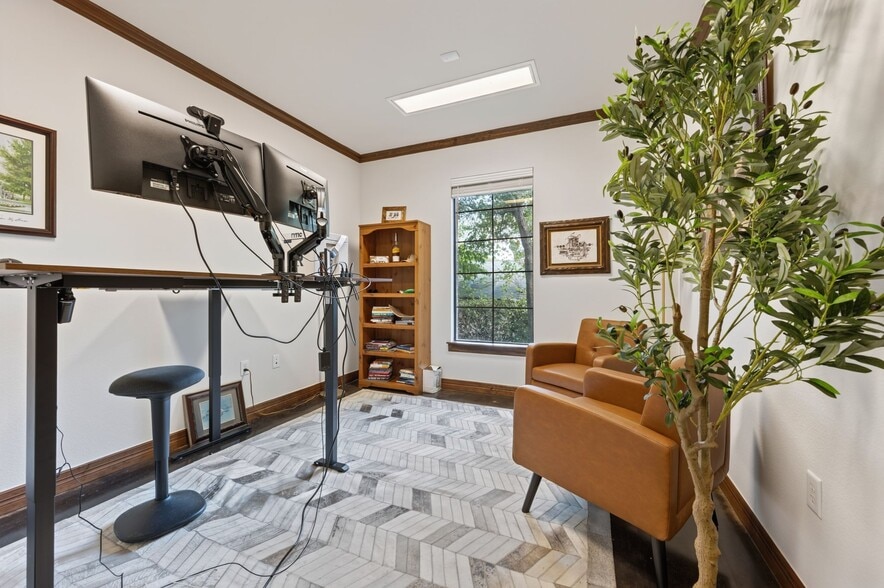 More Photos Of 1117 Glade Rd, Colleyville Medical For Sale