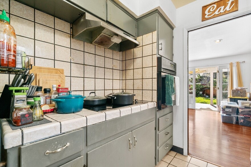 More Photos Of 1708 Hallmark Ln, San Jose Healthcare For Sale