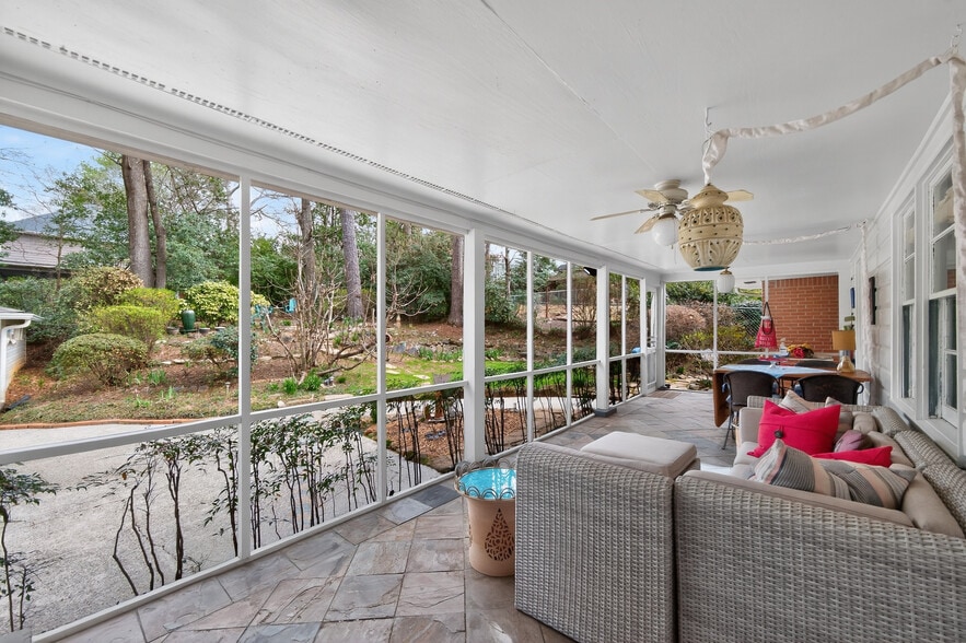 More Photos Of 827 Pinetree Dr, Decatur Apartments For Sale