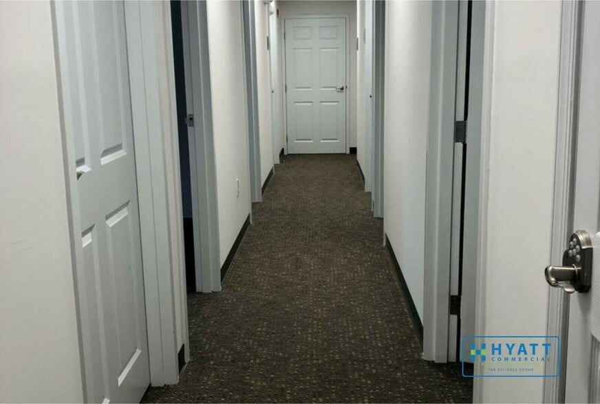 More Photos Of 9123 Old Annapolis Rd, Columbia Storefront Retail Office For Lease