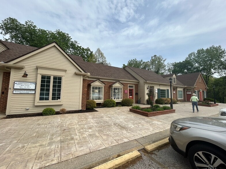 Primary Photo Of 614 Wooster Pike, Terrace Park Storefront Retail Office For Lease