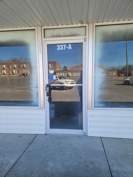 More Photos Of 337 West Ave, Cedartown Storefront For Sale