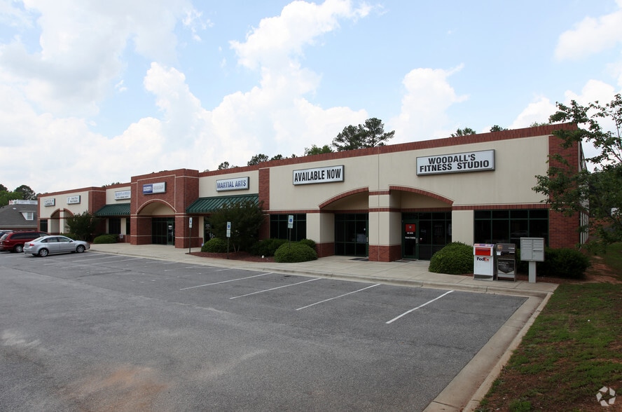 Primary Photo Of 34 Oleander Dr, Clayton General Retail For Lease