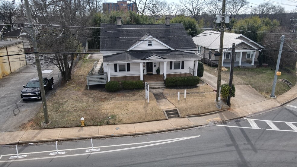More Photos Of 1007 Pendleton St, Greenville Office For Sale