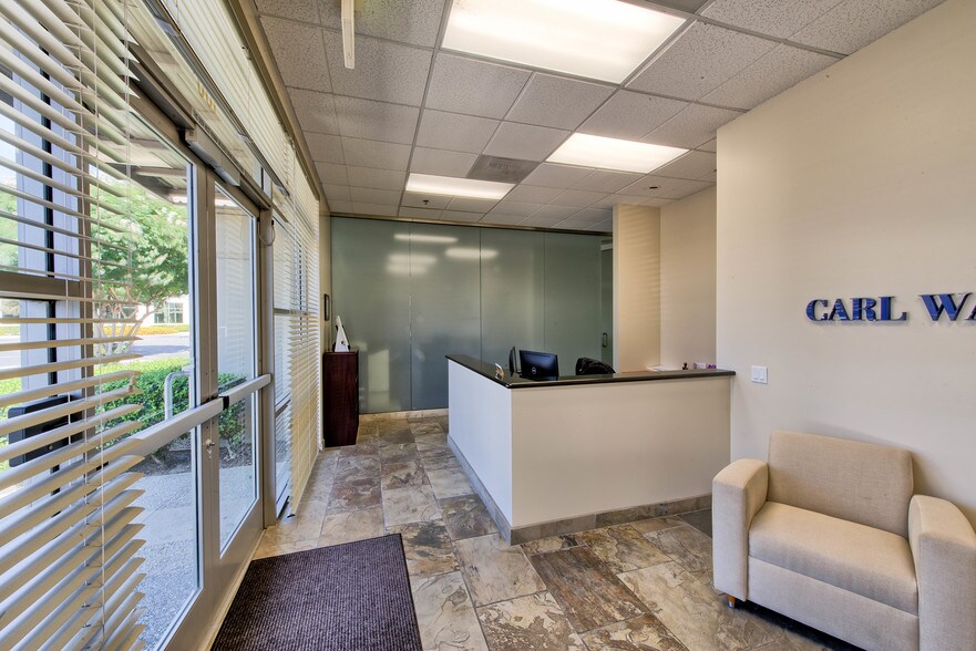 More Photos Of 11840 Pierce St, Riverside Office For Lease