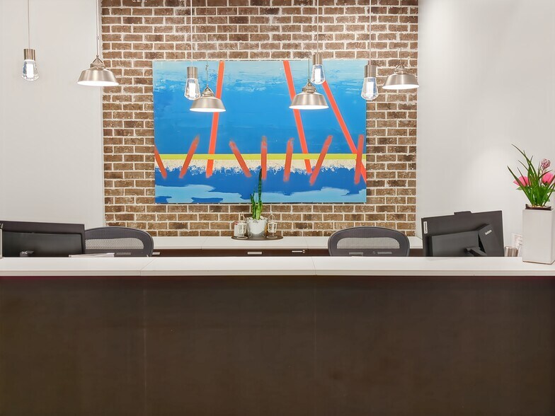 More Photos Of 2598 E Sunrise Blvd, Fort Lauderdale Coworking Space