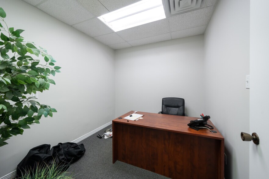 More Photos Of 455 Milner Ave, Toronto Warehouse For Sale