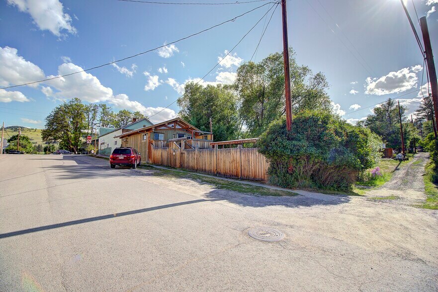 More Photos Of 300 Main St, Hot Springs Freestanding For Sale