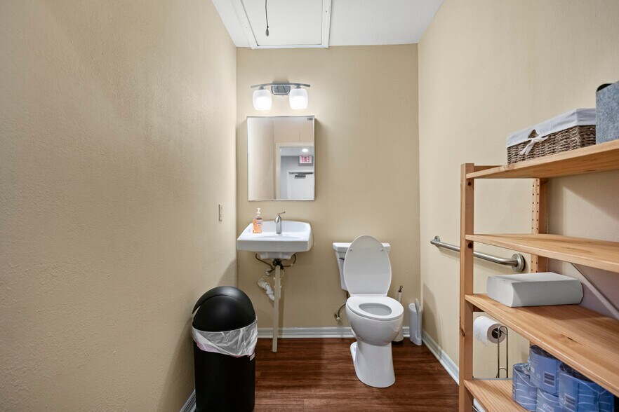 More Photos Of 1700 Dr. Martin Luther King, Jr. St N, Saint Petersburg Medical For Sale