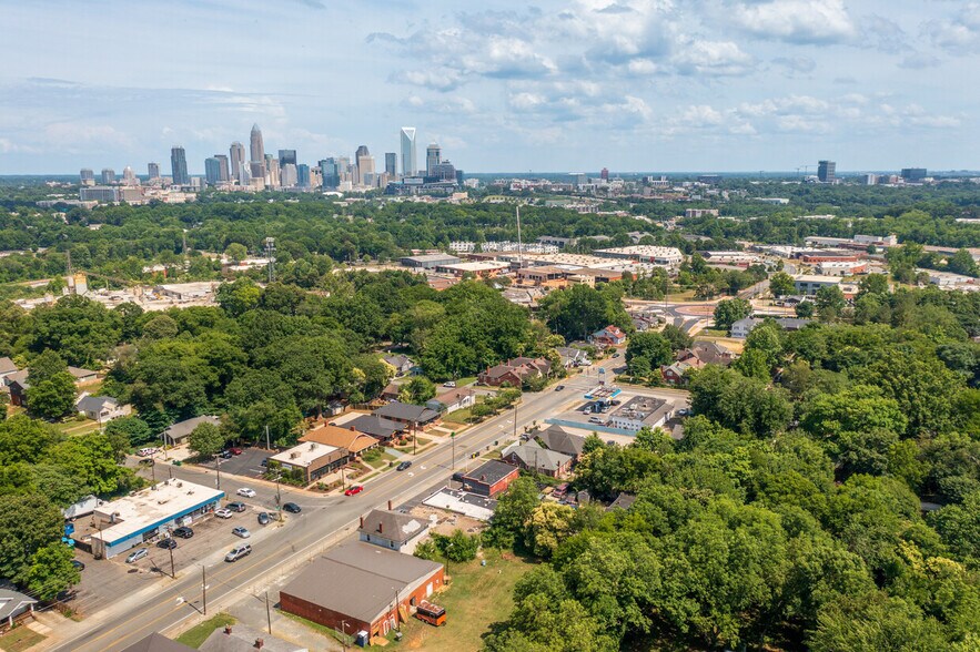 More Photos Of 2625 Tuckaseegee Rd, Charlotte Storefront Retail Office For Sale