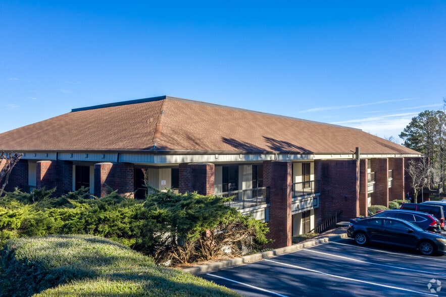 More Photos Of 529 Beacon Pky W, Birmingham Unknown For Lease