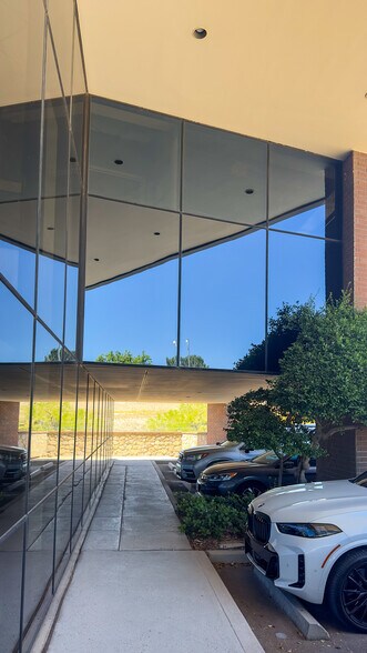 More Photos Of 501 Executive Center Blvd, El Paso Office For Lease