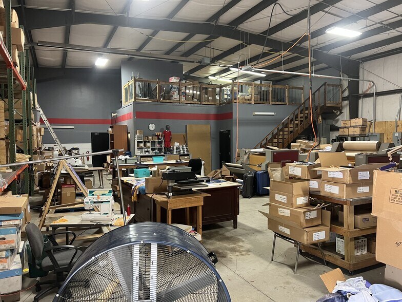 More Photos Of 941 Dudley Pike, Fort Mitchell Warehouse For Sale
