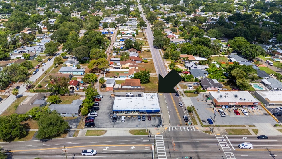 More Photos Of 2942 49th St N, Saint Petersburg General Retail For Sale