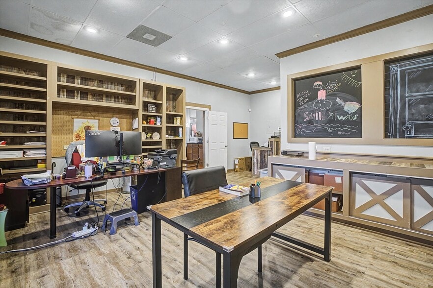 More Photos Of 1740 & 1742 Thomasville Rd., Tallahassee Office For Sale