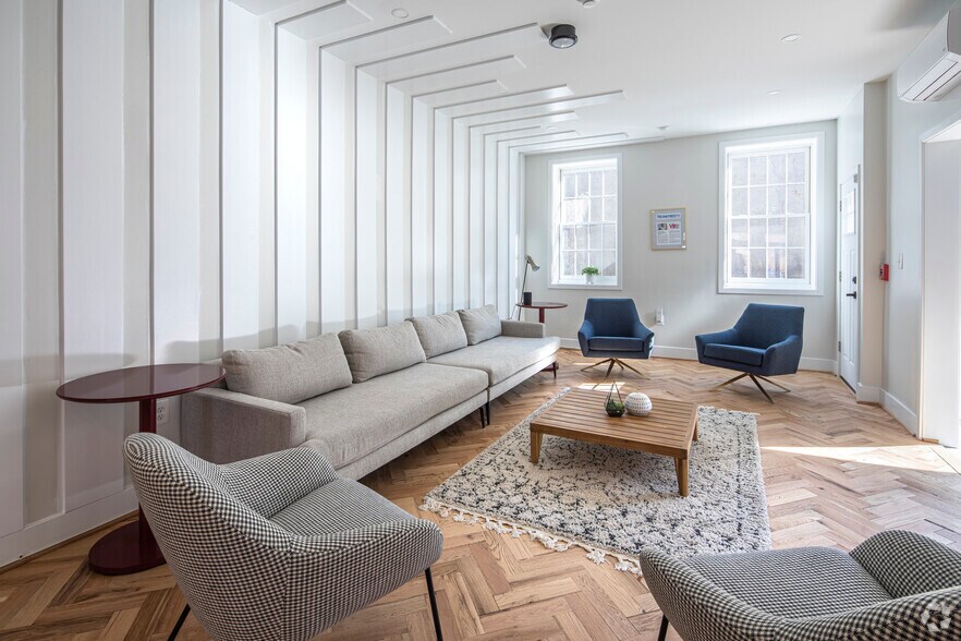 More Photos Of 1511 Eastern Ave, Baltimore Office Residential For Lease