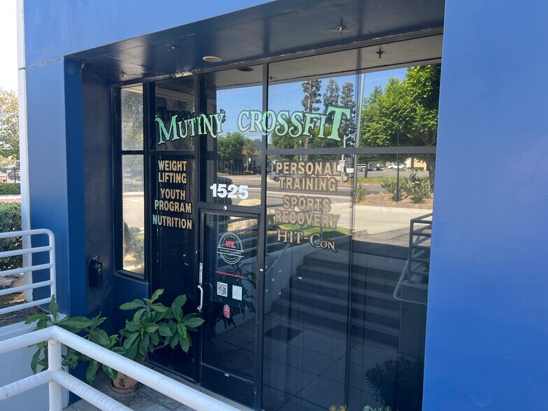 More Photos Of 1700-1790 Evergreen St, Duarte Warehouse For Lease