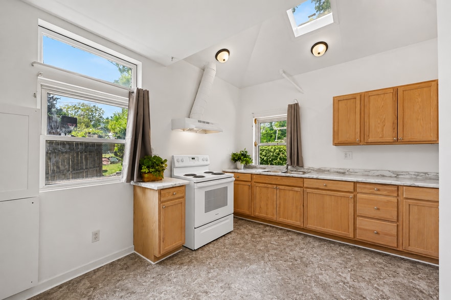 More Photos Of 611 Delaware Ave, Dayton Apartments For Sale