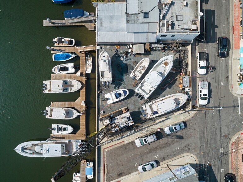 More Photos Of 2820 Lafayette Rd, Newport Beach Marina For Lease