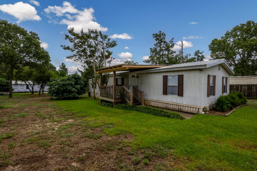 More Photos Of 128 Sandy Springs Ln, Lexington Manufactured Housing Mobile Home Park For Sale