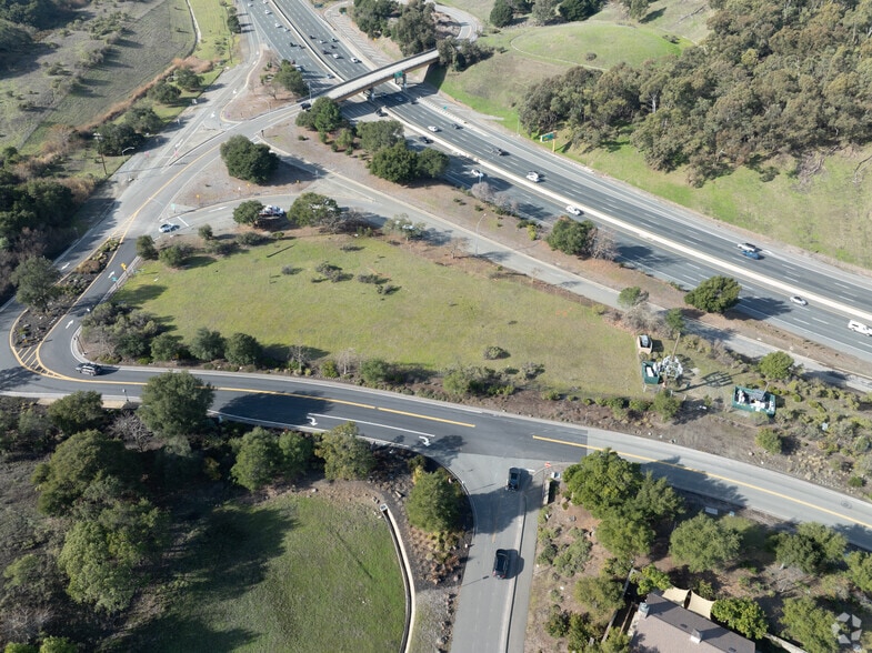 More Photos Of 1 Wilder Rd, Orinda Land For Sale