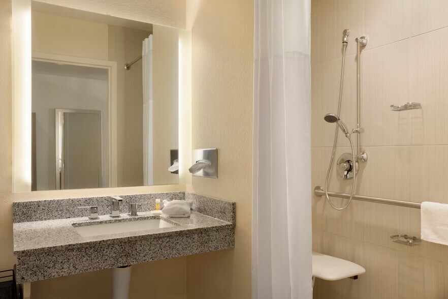 More Photos Of 43945 Marietta Rd, Caldwell Hotel For Sale