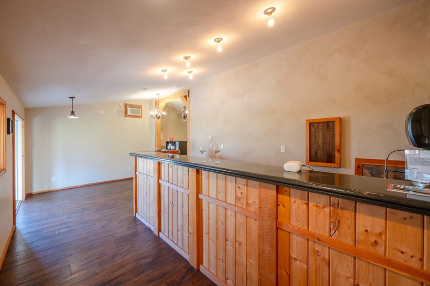 More Photos Of 1002 British Columbia 3, Cawston Winery Vineyard For Sale