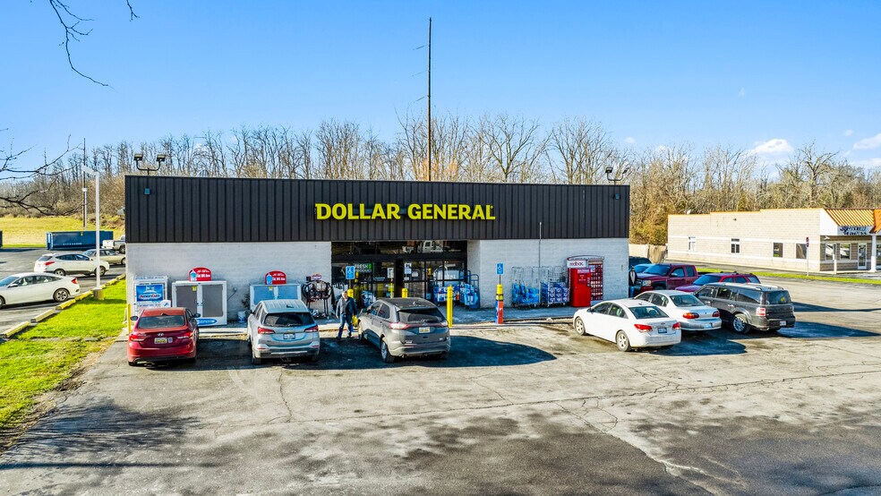 More Photos Of 300 S Main St, Brooklyn Freestanding For Sale