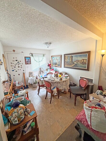 More Photos Of 2019 Bath St, Santa Barbara Apartments For Sale