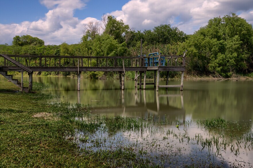 More Photos Of 101 Campbell Rd 3, Sandia Trailer Camper Park For Sale