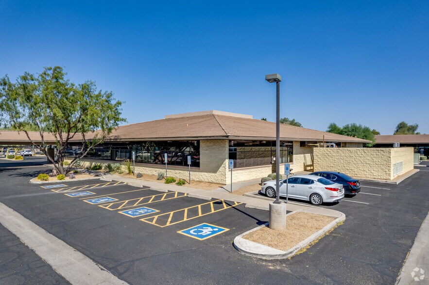 More Photos Of 18001 N 79th Ave, Glendale Office For Lease