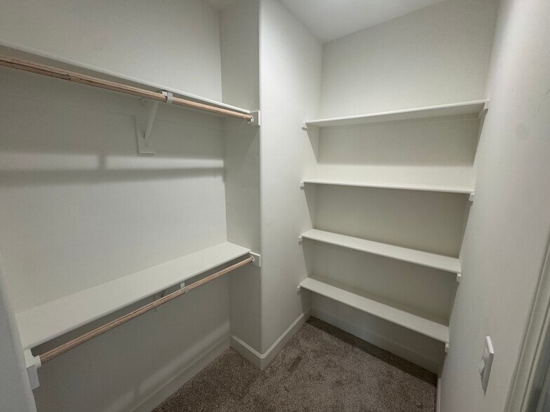 More Photos Of 116 Bundeson Dr, Hollister Apartments For Sale