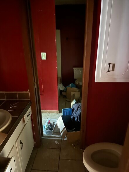 More Photos Of 207-209 Carl St, Leesville Apartments For Sale