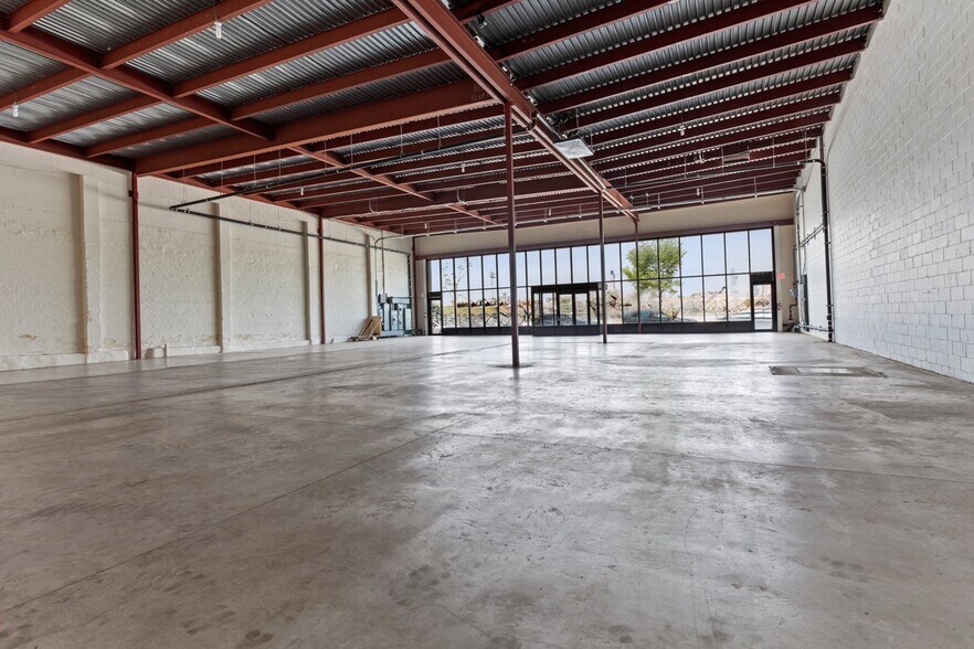 More Photos Of 55 Kent Ave, Brooklyn Storefront For Lease