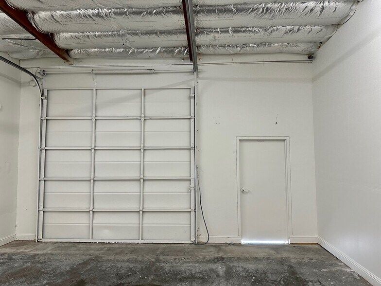 More Photos Of 7059 Commerce Cir, Pleasanton Warehouse For Lease