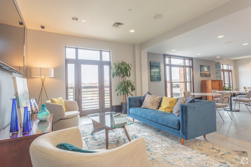 More Photos Of 670 Downey Green, Hampton Apartments For Sale