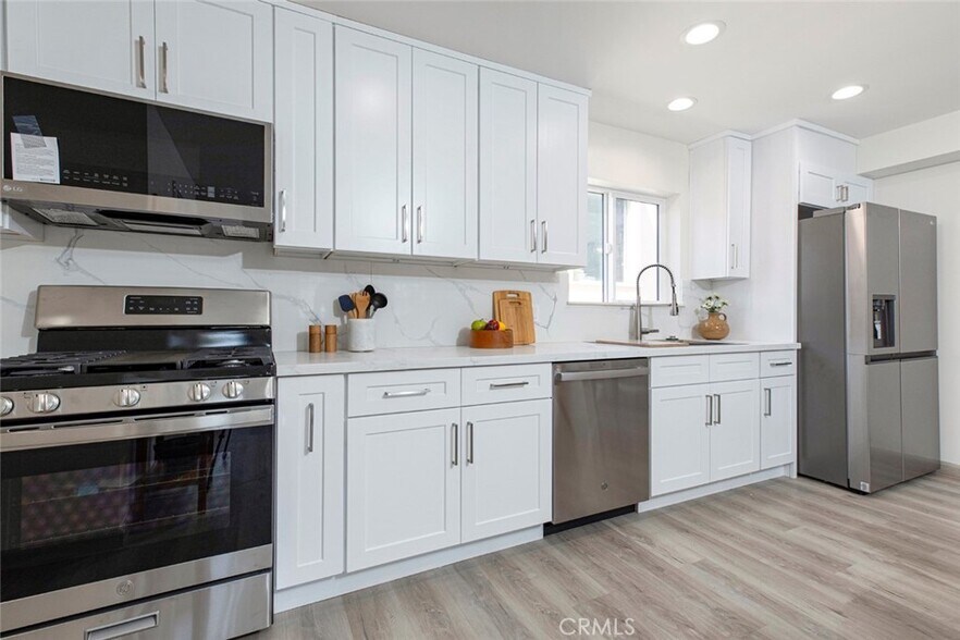 More Photos Of 1754 N Berendo St, Los Angeles Apartments For Sale
