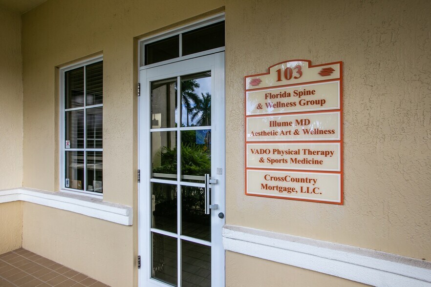 More Photos Of 5451 N University Dr, Coral Springs Office For Sale