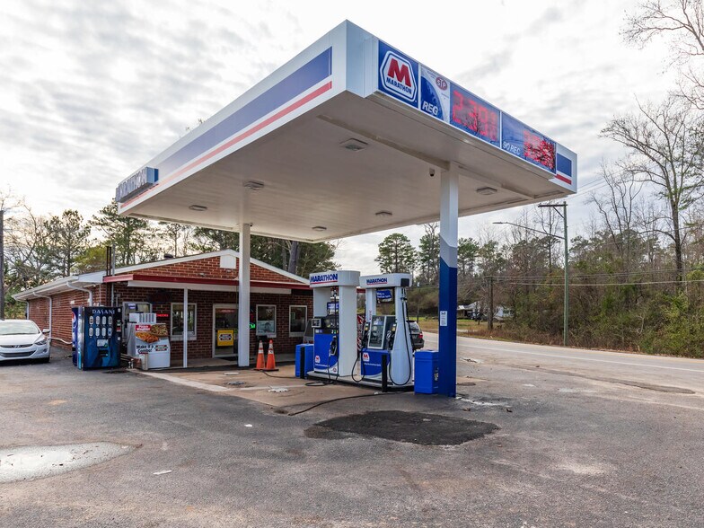 Primary Photo Of 3346 Us Highway 29, Valley Service Station For Sale