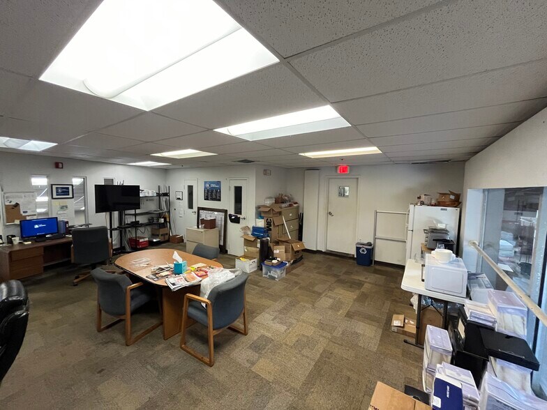 More Photos Of 1785 State Road 436, Winter Park Showroom For Sale